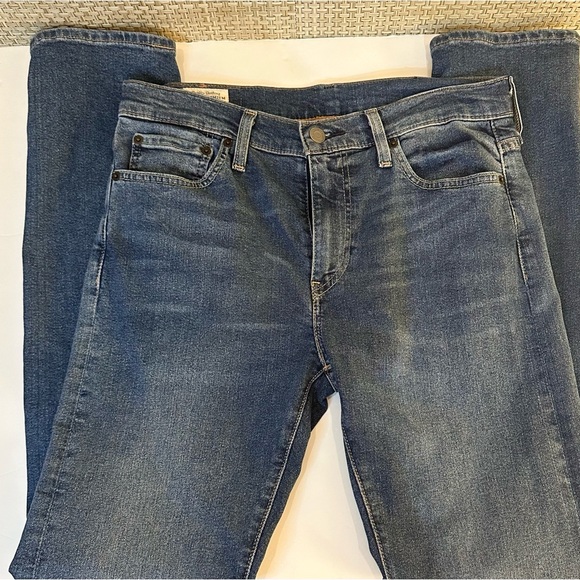 🌟HP🌟Levi’s Premium 510 Skinny Medium Blue Denim Jeans 30 x 32 Sustainably Made - Picture 6 of 10